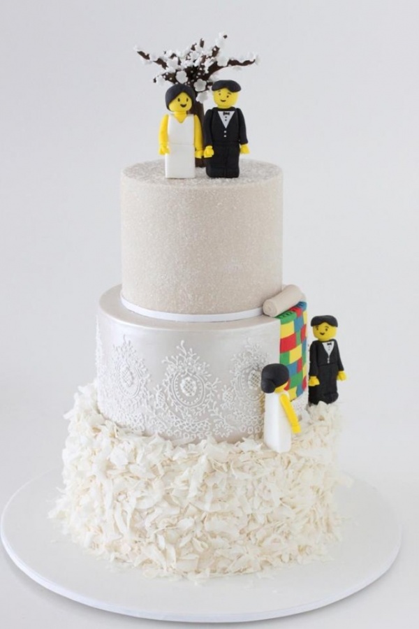 50 Mouthwatering and Wonderful Wedding Cakes 18 three tire cake