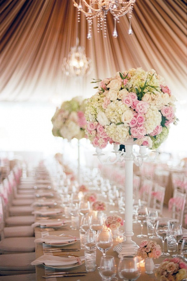 Dazzling and Stunning Outdoor Wedding Decorations 37 wedding-reception-decor-tall-centerpieces