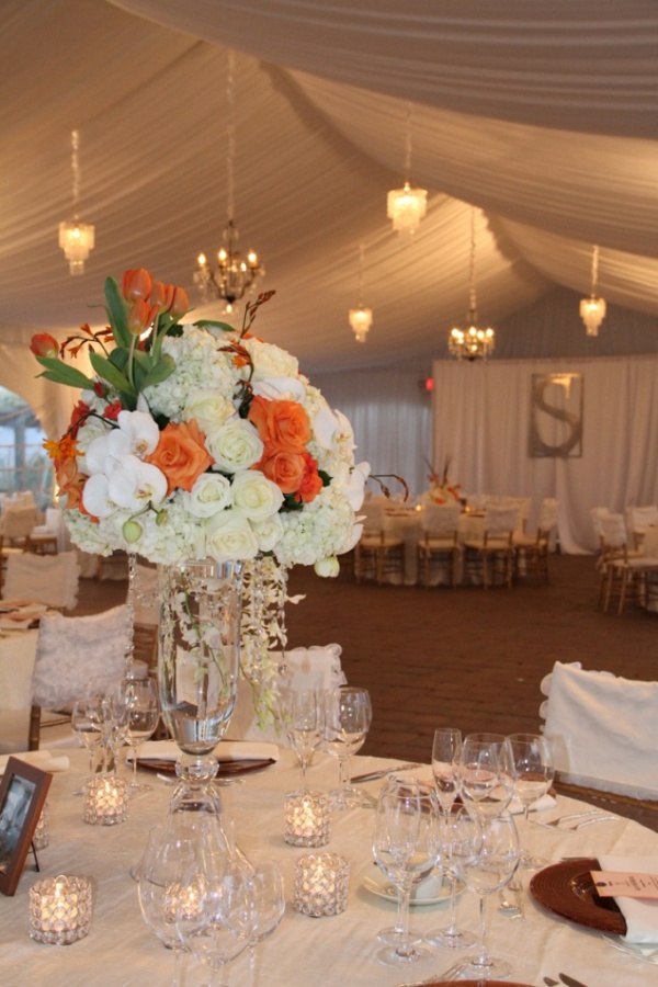 white-orangecrystal-tall-centerpiece-1 50 Fabulous and Breathtaking Wedding Centerpieces