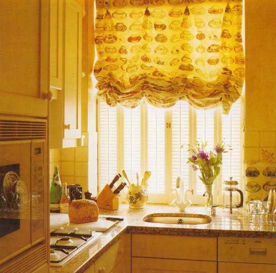 window-decorating-ideas-balloon-curtains-14