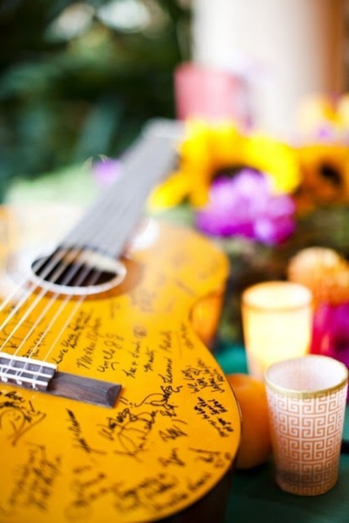 Unique And Creative Guest Book Ideas For Your Wedding Day 20 35-non-traditional-and-creative-wedding-guest-book-ideas-15-500x749