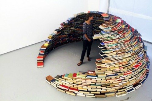 Book-igloo 12 Impressive Art Works Made From Recycled Materials