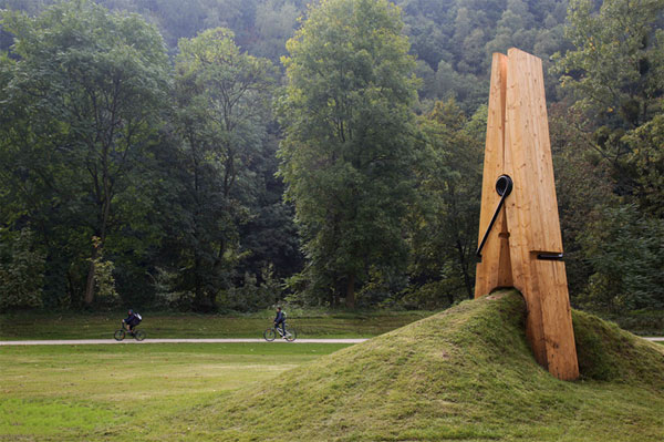 Mehmet Ali Uysal clip 24 Amazing Wooden Installations Art - 1