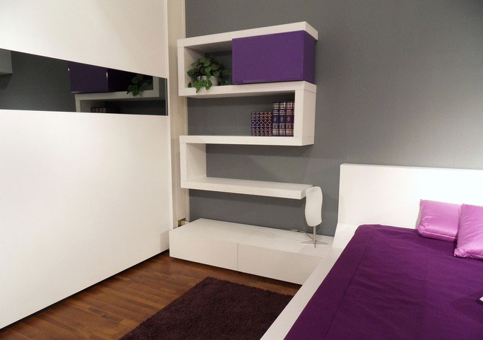 Modern-bedroom-design-with-original-wall-shelves-4