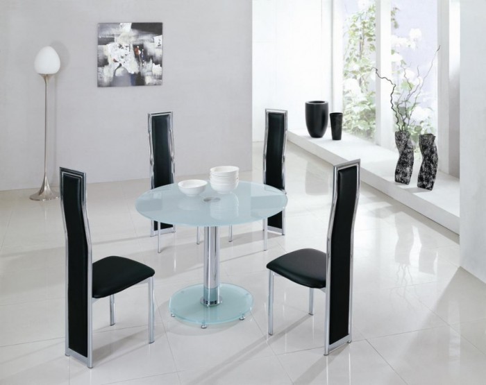 Stunning-Contemporary-Dining-Tables-Modern-Black-White-Marble-Floor-888x705