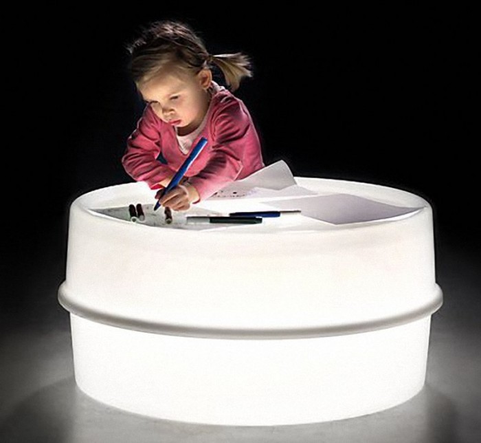 30 Most Creative and Unusual lamp Designs 29 Verpan-Table-Light-Lifestyle-Illumesa