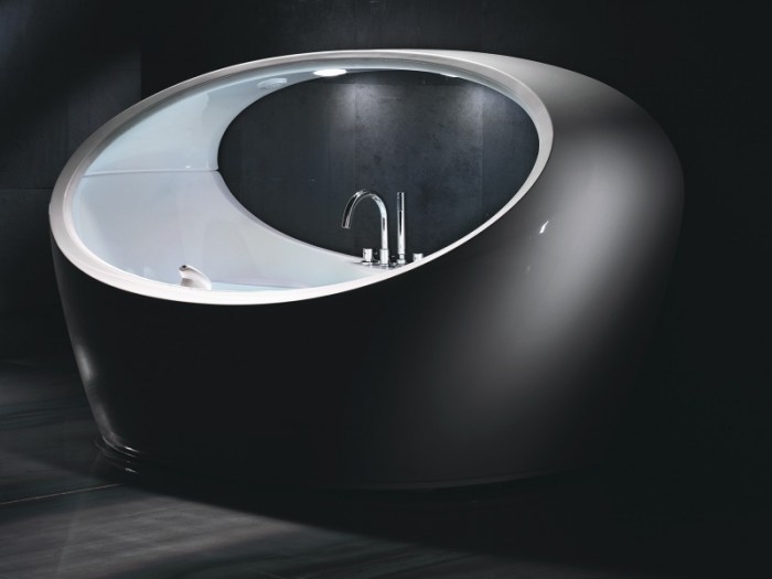 bath-luxury-3 25 Creative and Unique Bathtubs for an Elegant Bathroom