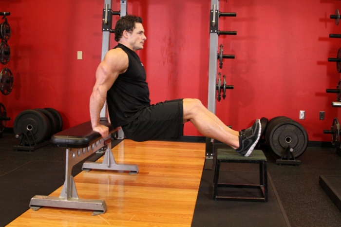 bench 10 MMA Workouts to Achieve Fitness