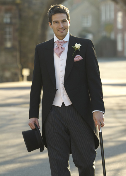 black-wedding-suits-for-men1 Which One Is The Perfect Wedding Suit For Your Big Day?!