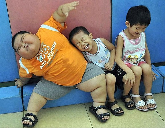 fat-kid-china Do You Have An Obese Kid?! Lose Weight By Playing Video Games