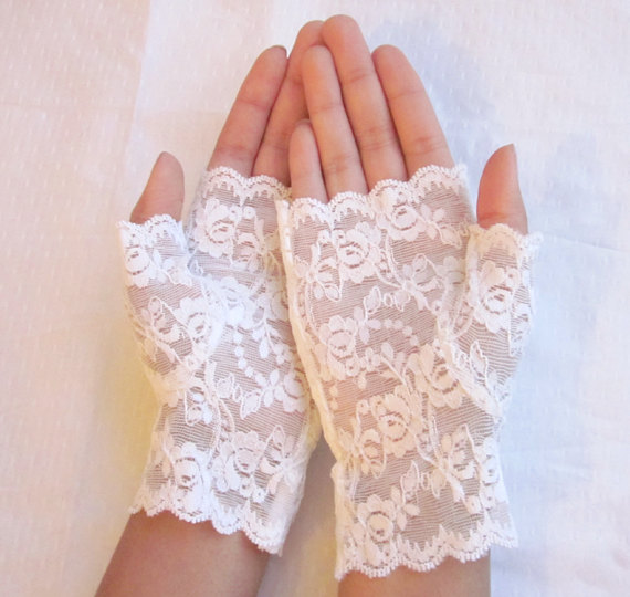 35 Elegant Design Of Bridal Gloves And Tips On Wearing It In Your Wedding 17 il_fullxfull.351779632