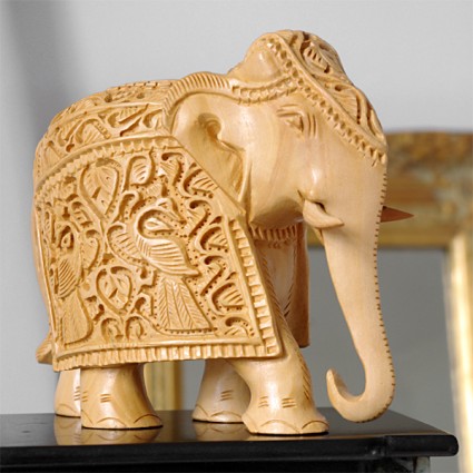 24 Amazing Wooden Installations Art 14 indian-wooden-sculpture