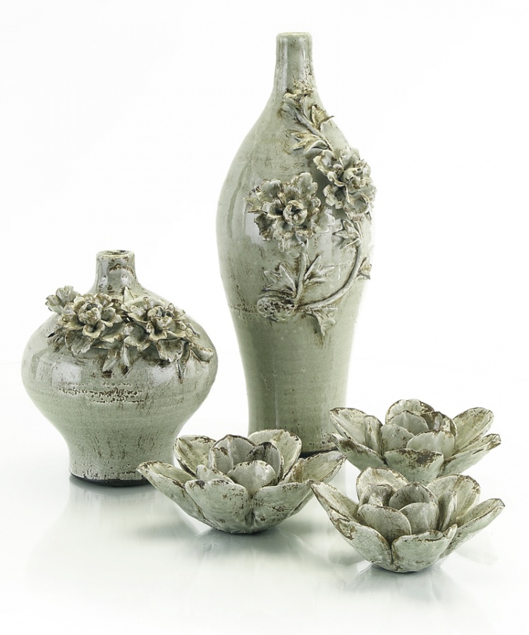 jugs-with-flowers-L 35 Designs Of Ceramic Vases For Your Home Decoration