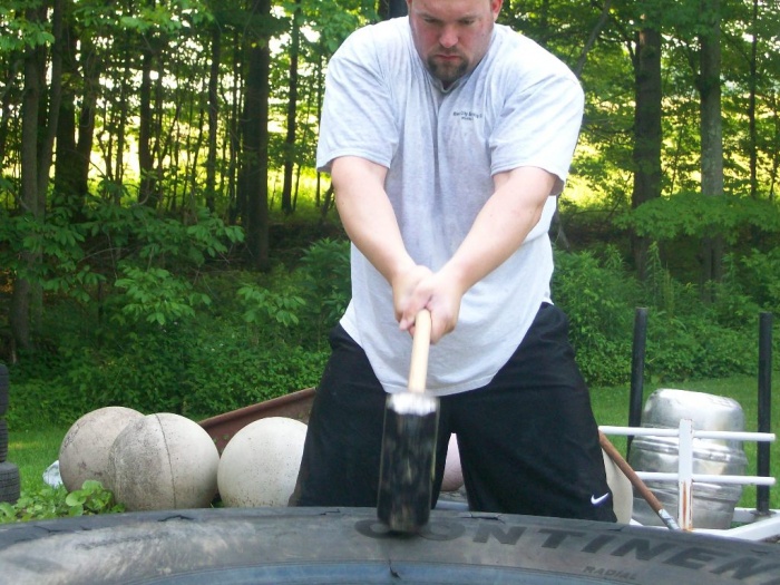 10 MMA Workouts to Achieve Fitness 22 sledge tire