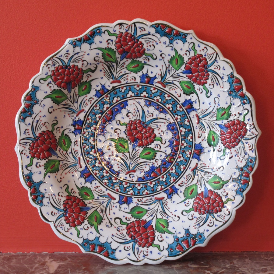 0000663_style_680_turkish_iznik_ceramic_plate 20 Wonderful Designs Of Ceramic Plates