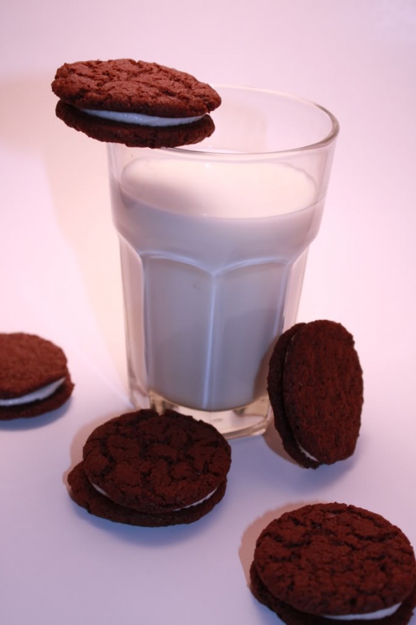 Learn to Make Oreo Cookies on Your Own 33 032509-HomemadeOreos16
