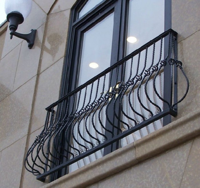 100_0051 60+ Best Railings Designs for a Catchier Balcony