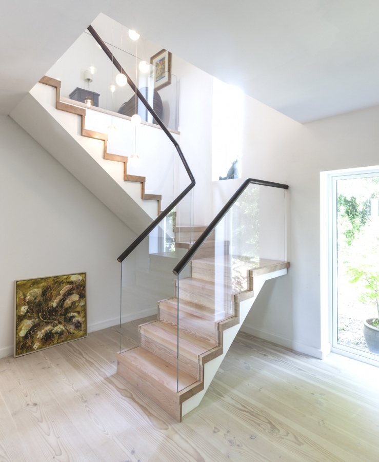 Decorate Your Staircase Using These Amazing Railings 29 Contemporary-Staircase-Design-Ideas-01