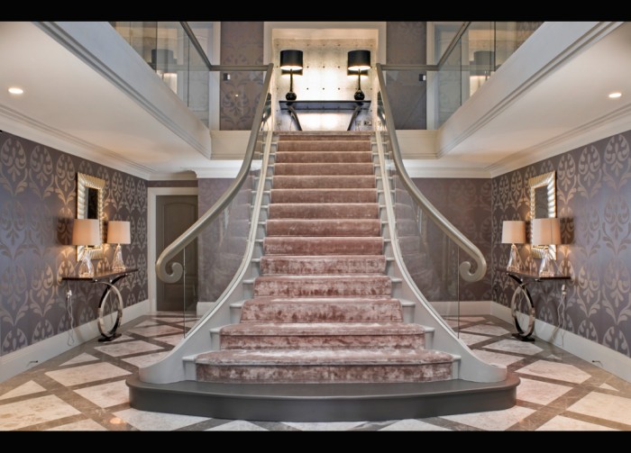 Grand-Staircase-private-hou Make Your Home Look Like a Palace