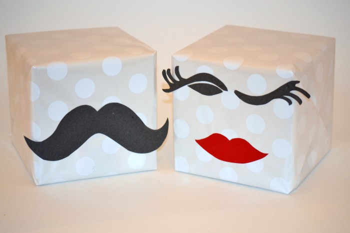 His-and-Her-wrapping-1 35 Creative and Simple Gift Wrapping Ideas