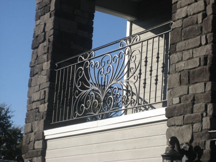 Iron_Railings_Malibu_07 60+ Best Railings Designs for a Catchier Balcony