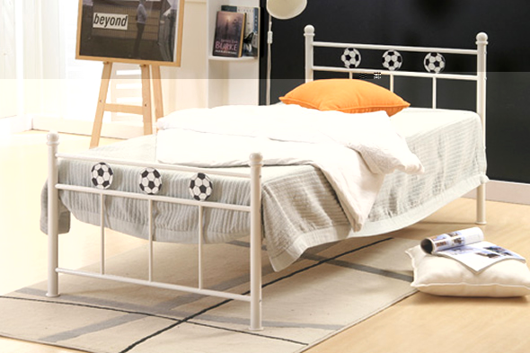 Metal-Beds-for-Your-Bedroom-Interior-Design-Ideas-Birlea-World-Cup-2010-Football Luxury Designs For Beds Made Of Metal