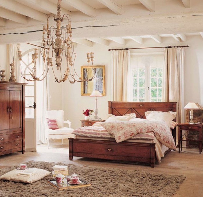 Modern-Classic-Vintage-Bedroom-Ideas-Beautiful-Chandelier-Wood-Cabinet 17 Wonderful Ideas For Vintage Bedroom Style