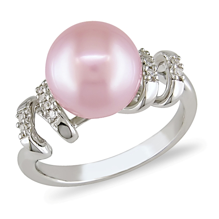Pink-Pearl-and-0.05-ct-Diamond-Ring 7 Tips to Read Your Man's Mind and Control Him