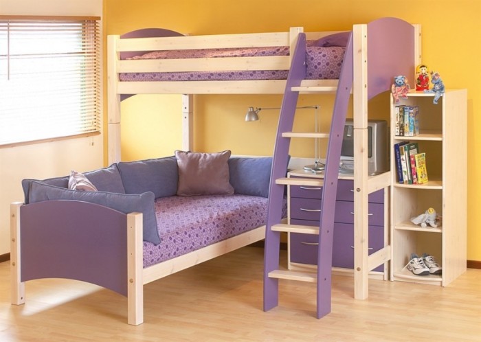 Simple-L-Shape-Bunk-Beds-Wooden-Floor-White-Blind-915x651 Make Your Children's Bedroom Larger Using Bunk Beds