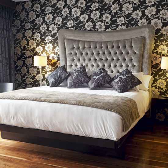 bedroom-wallpaper-ideas Tips On Choosing Wallpaper For Your Bedroom