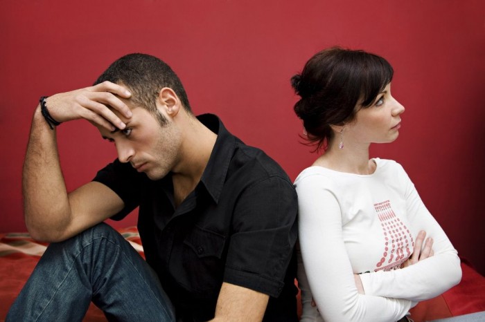 7 Tips to Read Your Man's Mind and Control Him 12 dealing_with_a_jealous_partner_h-700311
