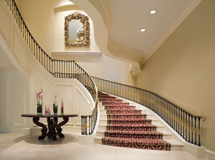 grand-staircase Make Your Home Look Like a Palace
