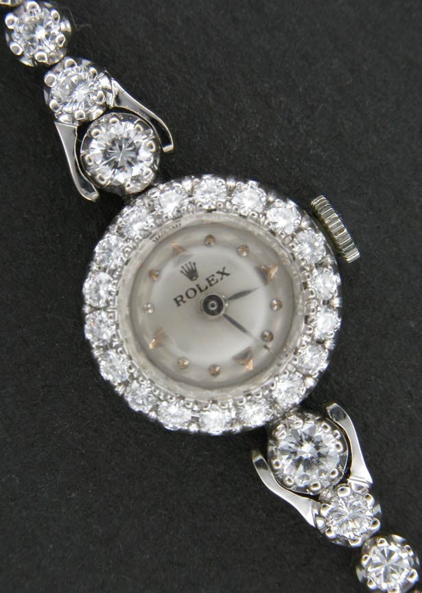 lady_rolex_diamonds 24 Most Luxury Watches For Women And How To Choose The Perfect One?!