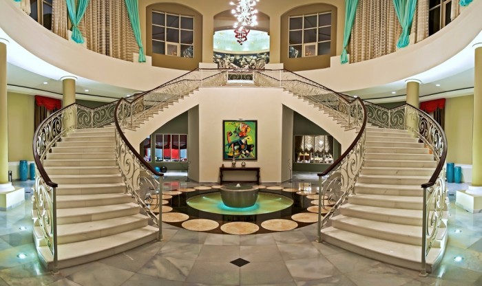 Make Your Home Look Like a Palace 19 lp_24_Iberostar-Grand-Rose-Hall-Grand-Staircase