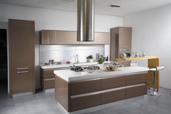 modern-kitchen-layout-915x610 45 Elegant Cabinets For Remodeling Your Kitchen