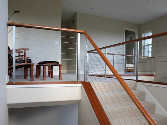 Decorate Your Staircase Using These Amazing Railings 28 modern-staircase