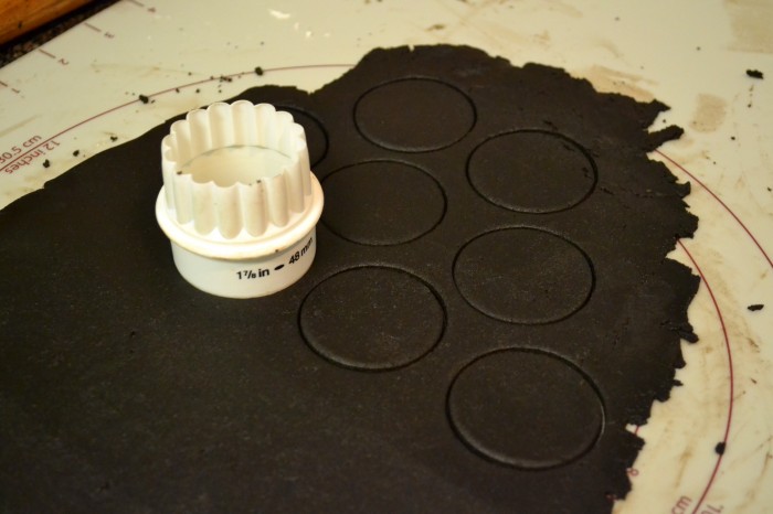 oreo-cut-out Learn to Make Oreo Cookies on Your Own