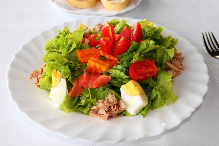 salad1-1024x682 15 Ways You Should Know to Start Eating Healthy