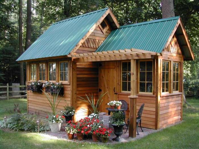 Start Building Amazing Outdoor Sheds and Woodwork Designs 14 shed01