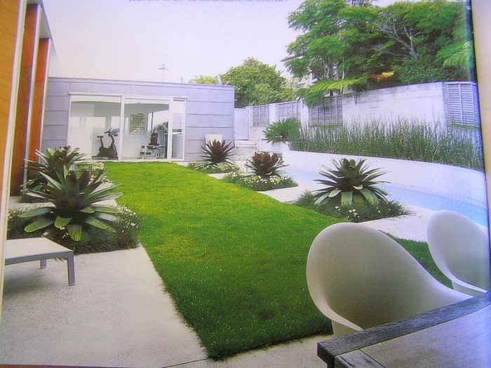 small-landscaping-pictures-1 Liven Up Your Home with 7250 Breathtaking Landscaping Designs