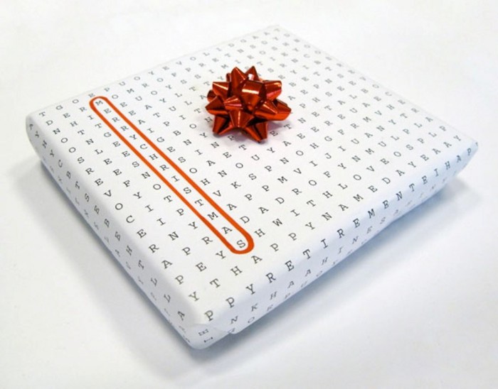 universal-wrapping-paper 35 Creative and Simple Gift Wrapping Ideas