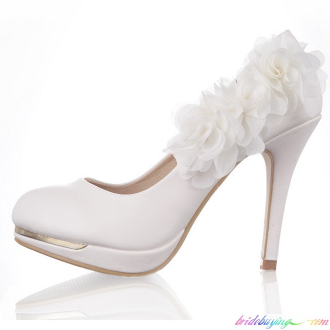 2013_white_lace_flower_bridal_bridesmaid_pumps_3_inches_stiletto_heel_wedding_shoes_1 A Breathtaking Collection of White Bridal Shoes for Your Wedding Day