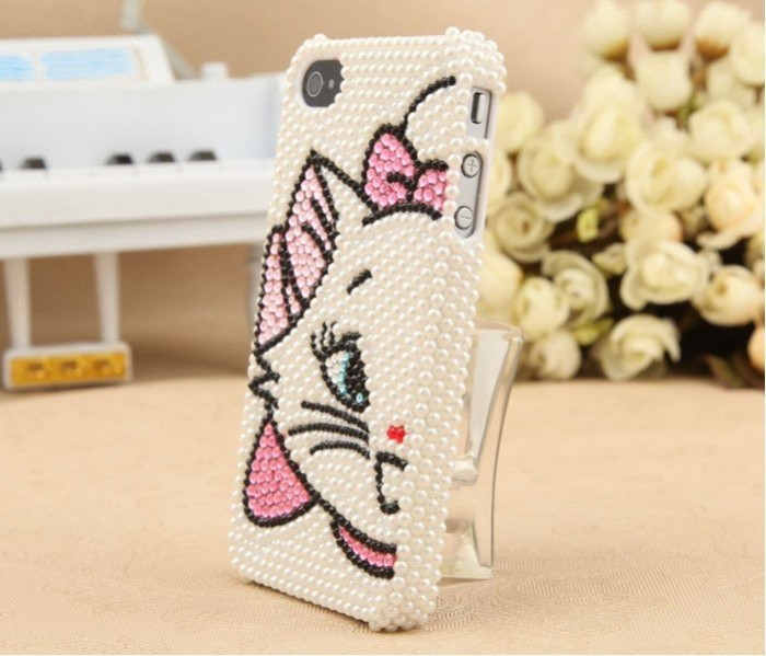 495224048_263 50 Fascinating & Luxury Diamond Mobile Covers for Your Mobile