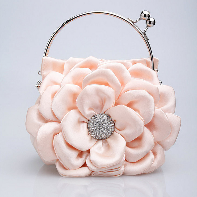 7730456154_10369150b3_z 50 Fabulous & Elegant Evening Handbags and Purses
