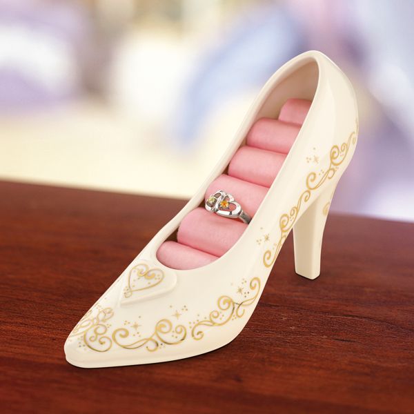 15 Fascinating & Unusual Christmas Presents 86 811901_wHR