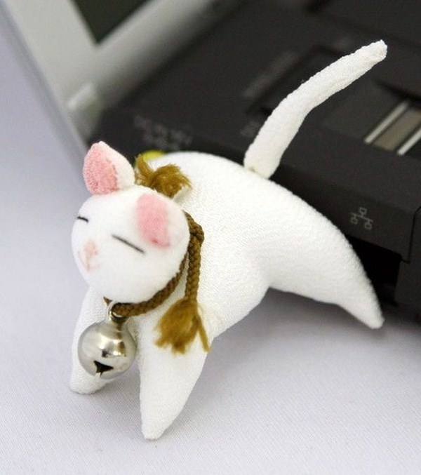 Fabulous and funny ideas for USB flash drives