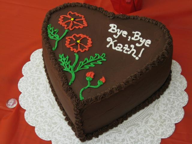 Mouth-watering cakes wit messages for retired women