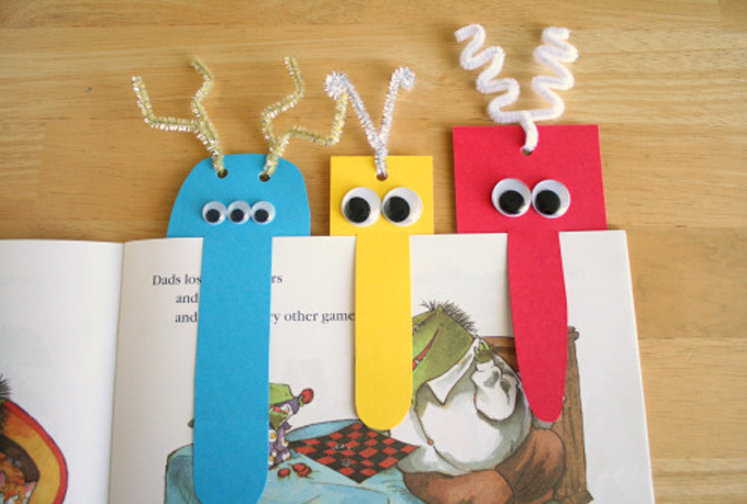 Handmade bookmarks for the mothers who like reading 