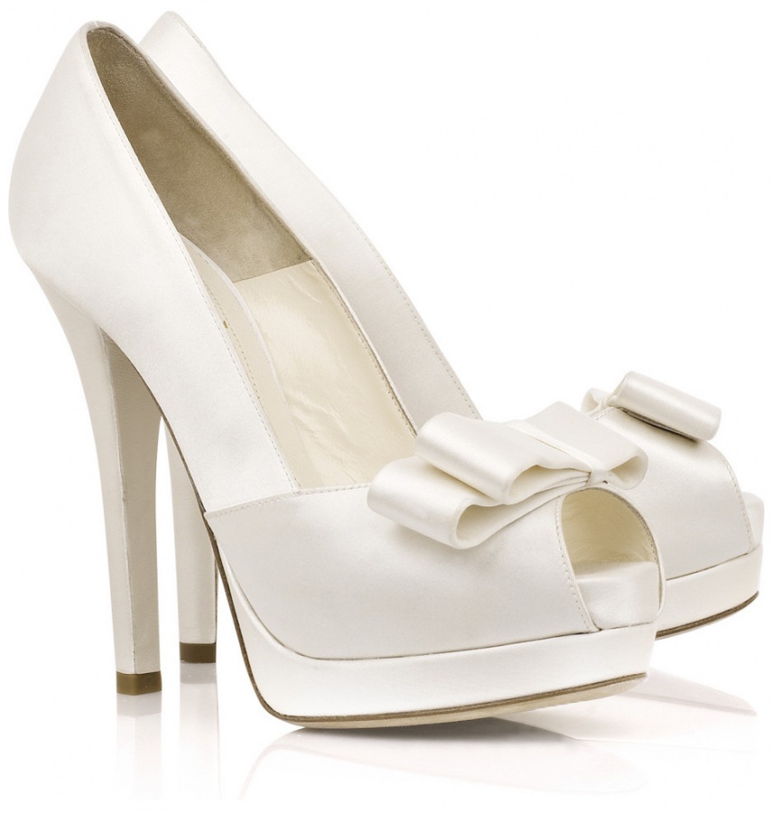 bridal-wedding-shoes-24w2huh A Breathtaking Collection of White Bridal Shoes for Your Wedding Day