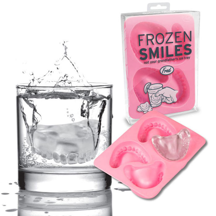 15 Fascinating & Unusual Christmas Presents 77 frozen-smiles-dentures-ice-cube-tray-1